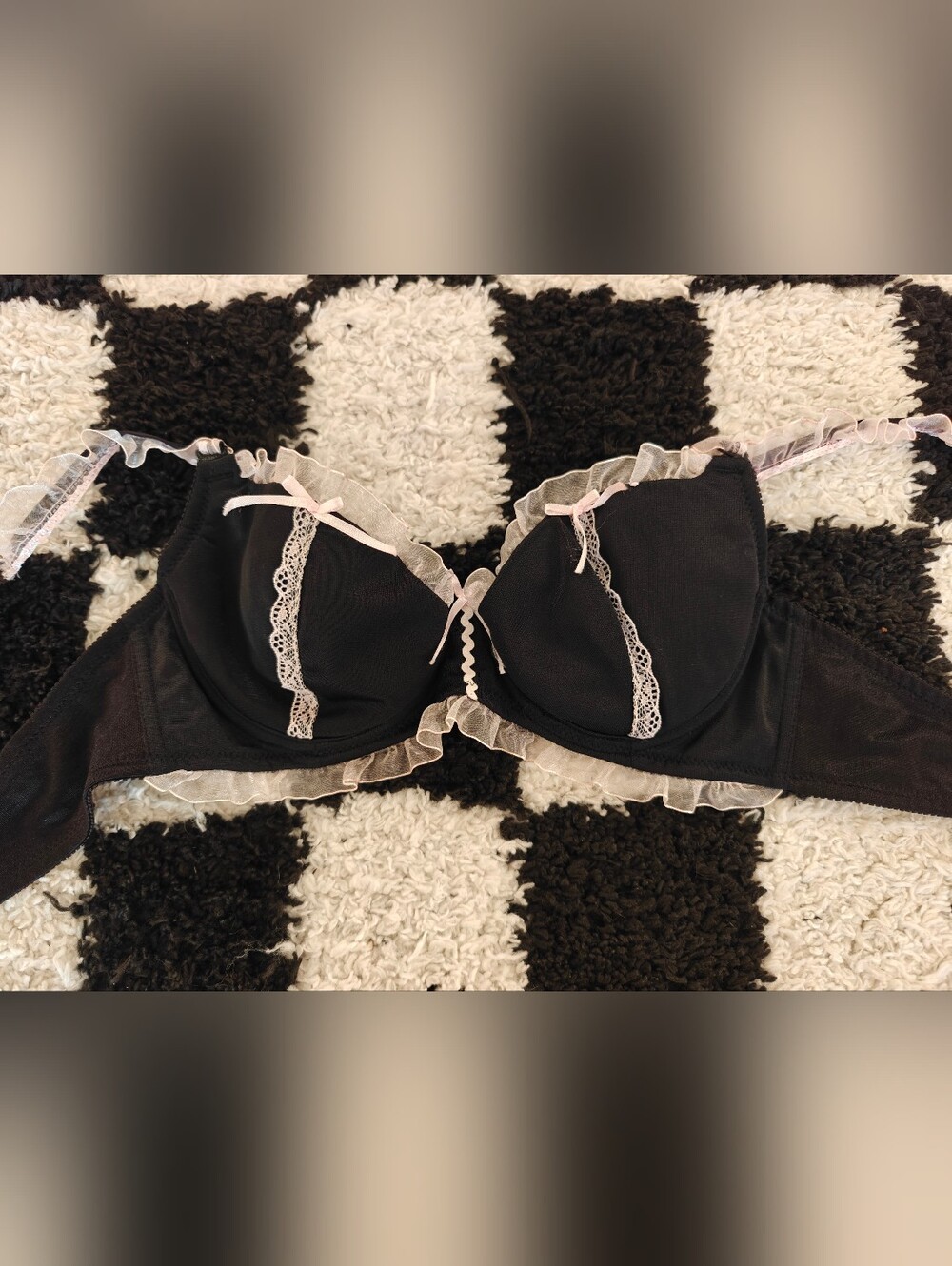 Japanese Brand PUREPOLSON  Black & Pink Lace Bra